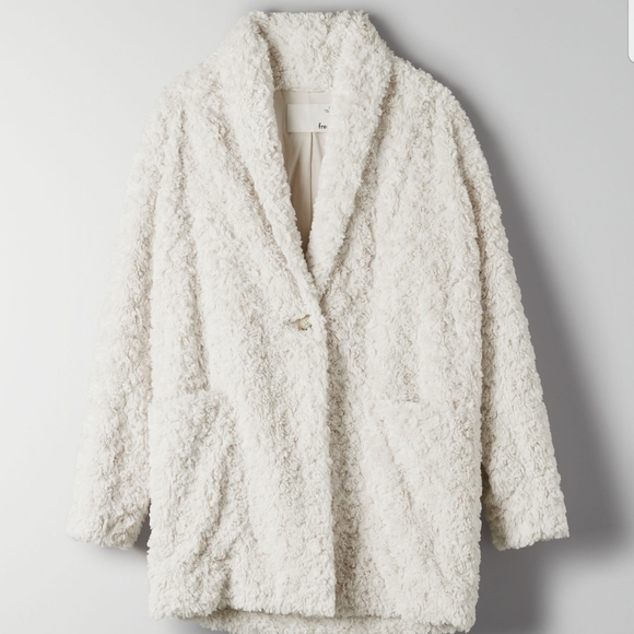 Aritzia Jackets & Blazers - Aritzia wilfred free teddy coat